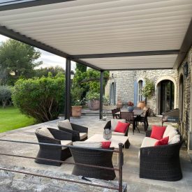 Pergola bioclimatique OPEN Beaumes de venise